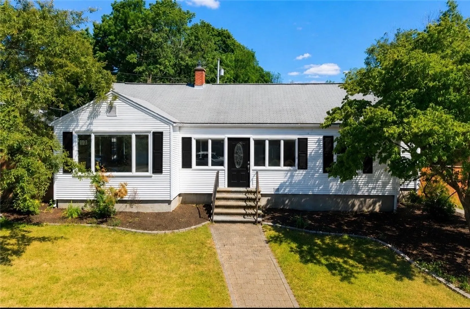 118 Summit Avenue Photo 1