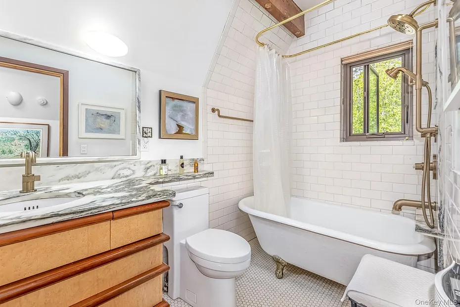 262 Macdaniel Road Photo 23