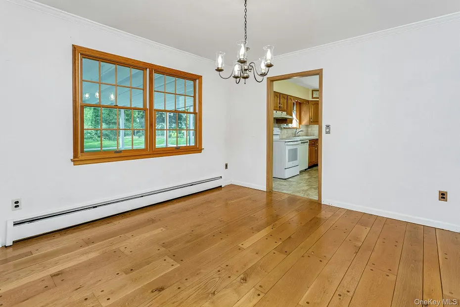 5 Spruce Pond Lane Photo 6