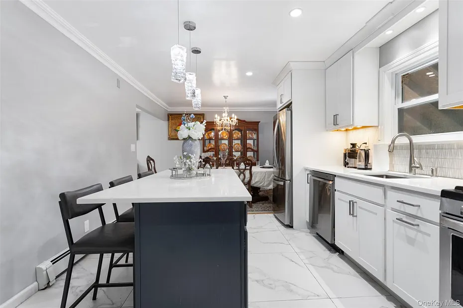 6 Merrick Lane Photo 12