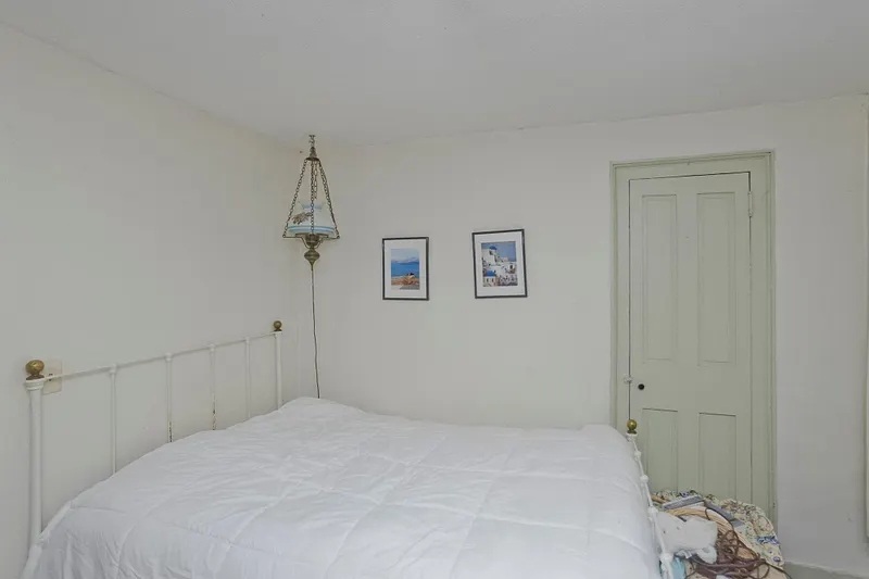 40 Somers Rd Photo 15