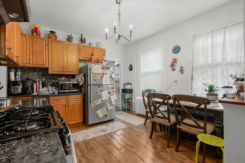 124 Pelham Street Photo 6