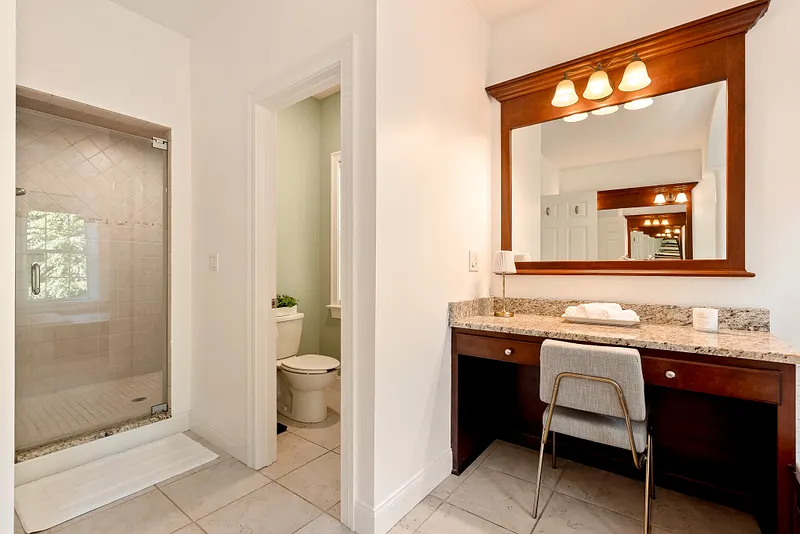 14 Highwood Crossing Photo 22