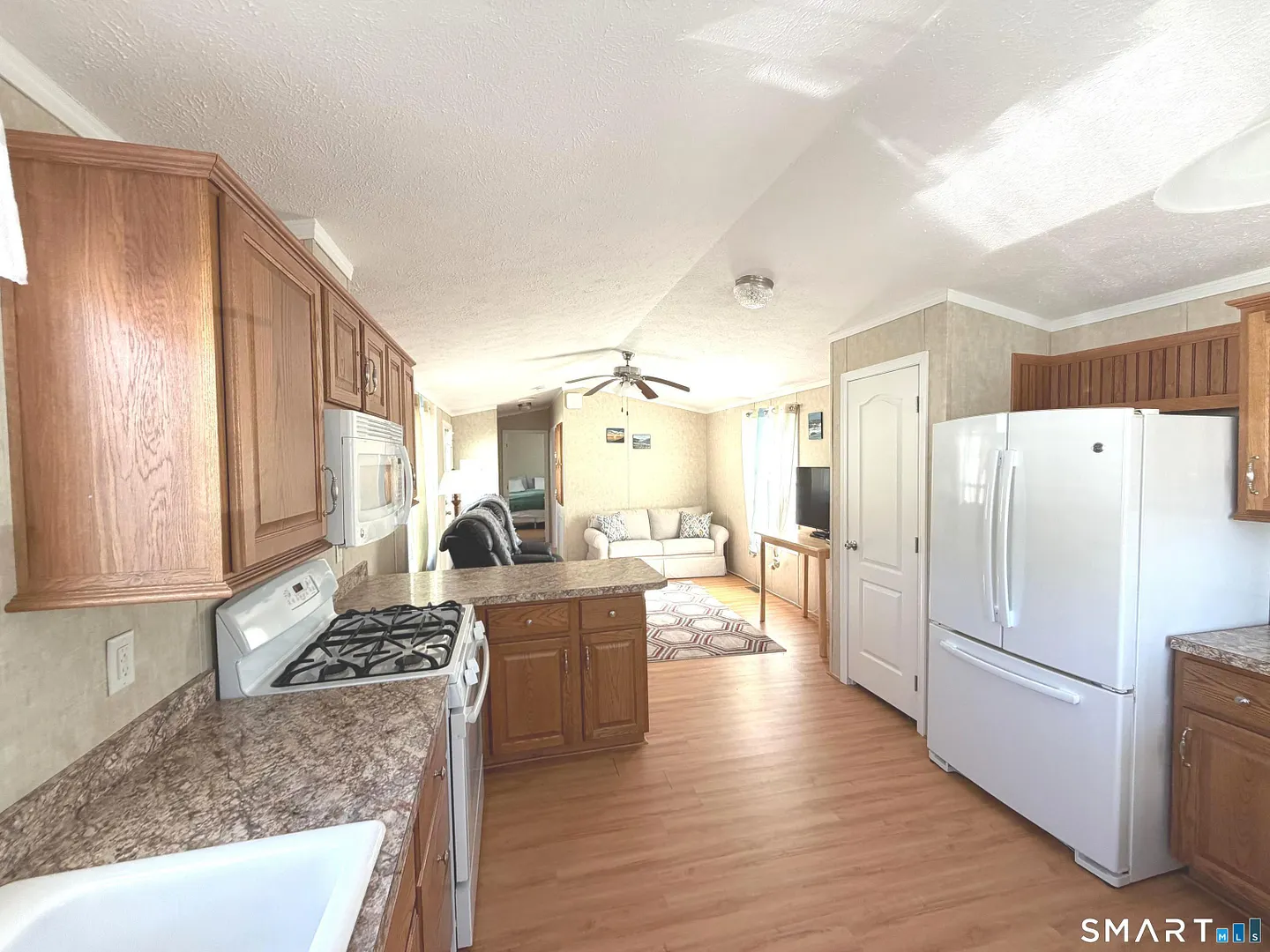 50 Linden Avenue North Photo 6