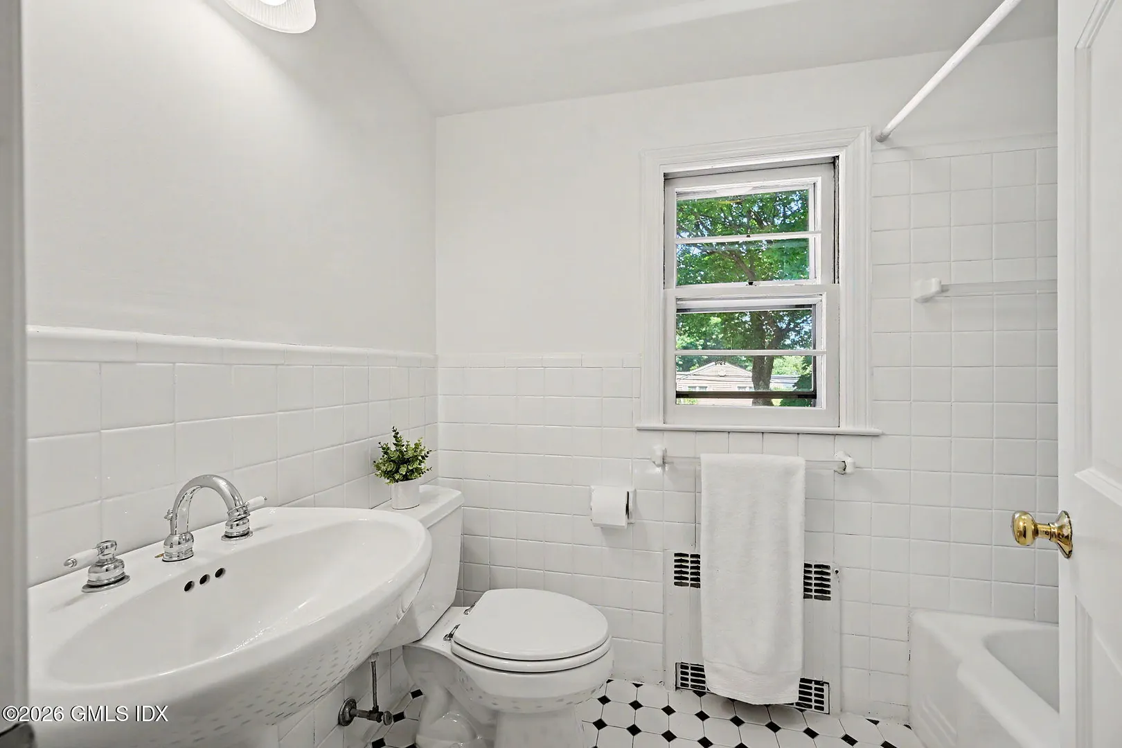 8 Ernel Drive Photo 16