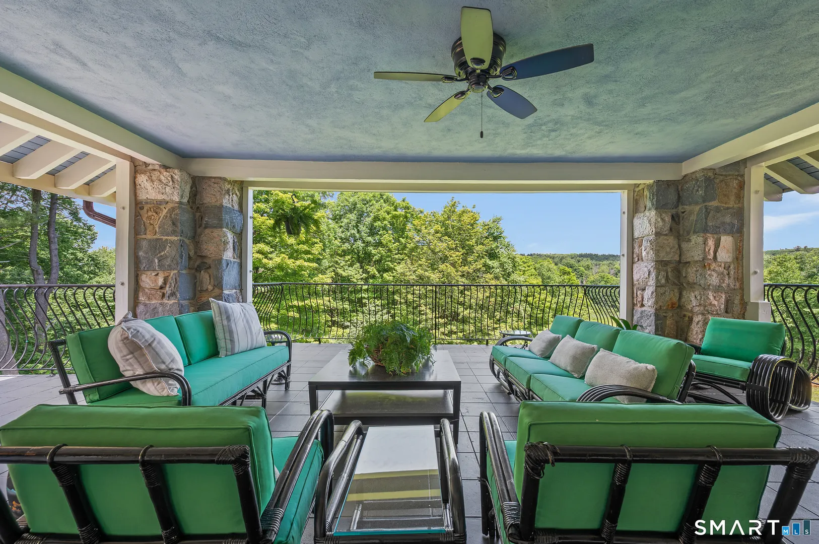 310 Litchfield Road Photo 8