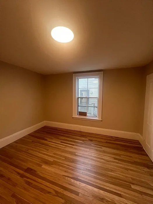15 Harris St  #4 Photo 6