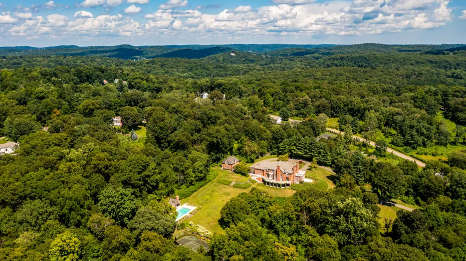 778 Sleepy Hollow Road Photo 8