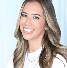 Elana Hakimi Zimmerman