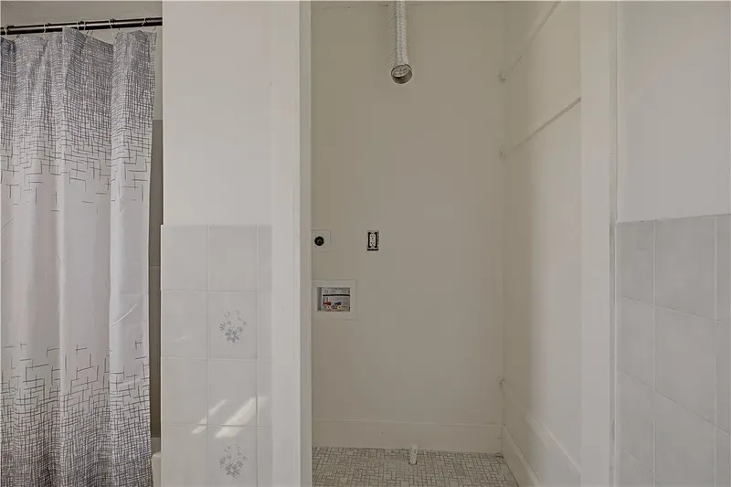 223 Oliphant Lane  #B Photo 24