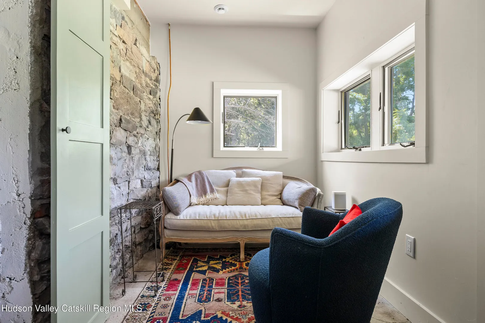476 South Road Photo 25