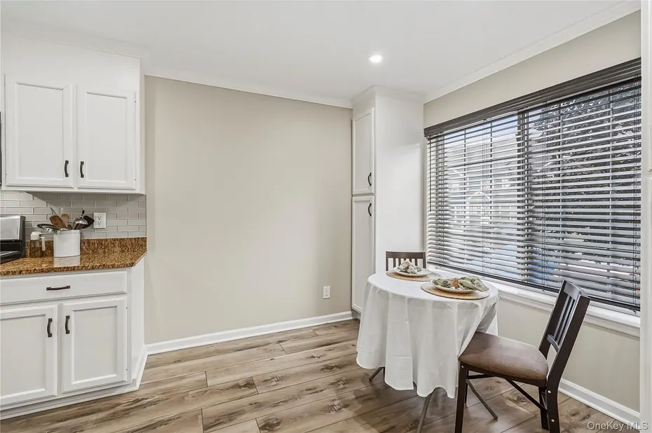 1404 Scarborough Drive Photo 5