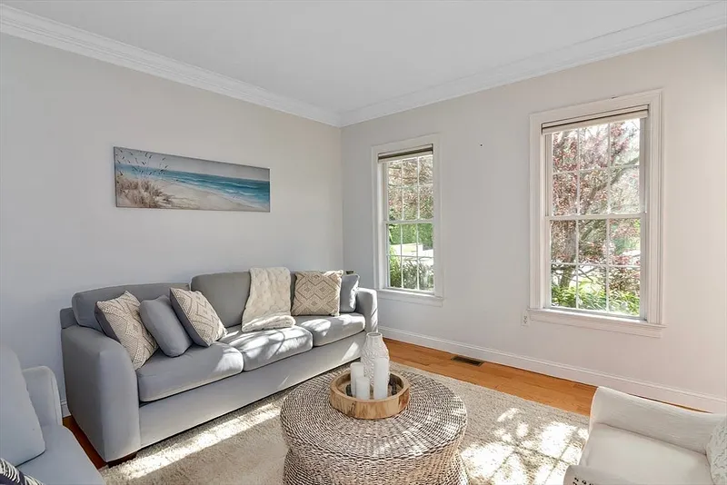 6 Davenport Rd Photo 6