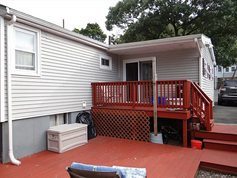 25 Marshall Ave Photo 37