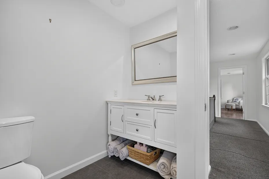42 Concord Drive Photo 28