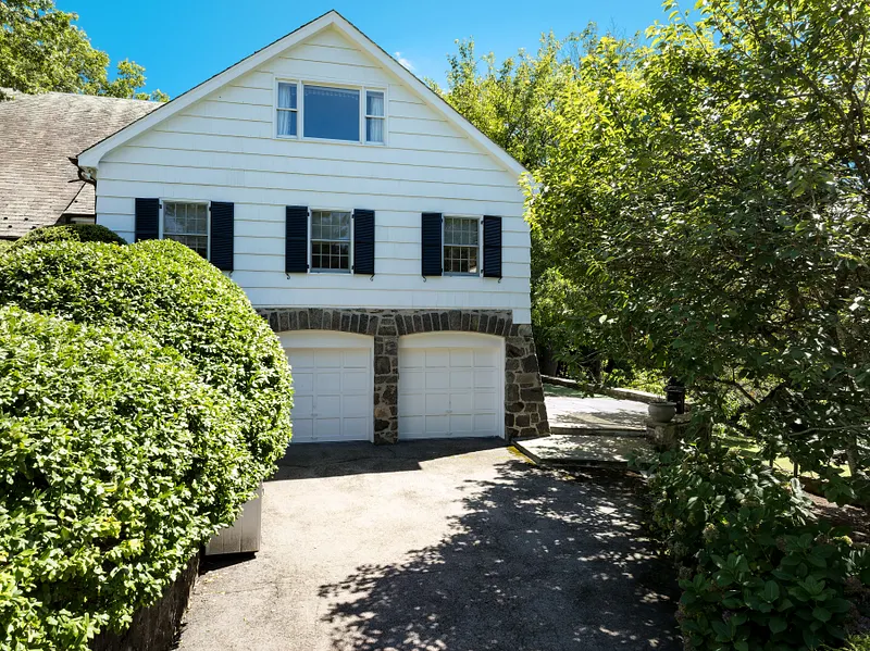 74 Glenville Road Photo 24