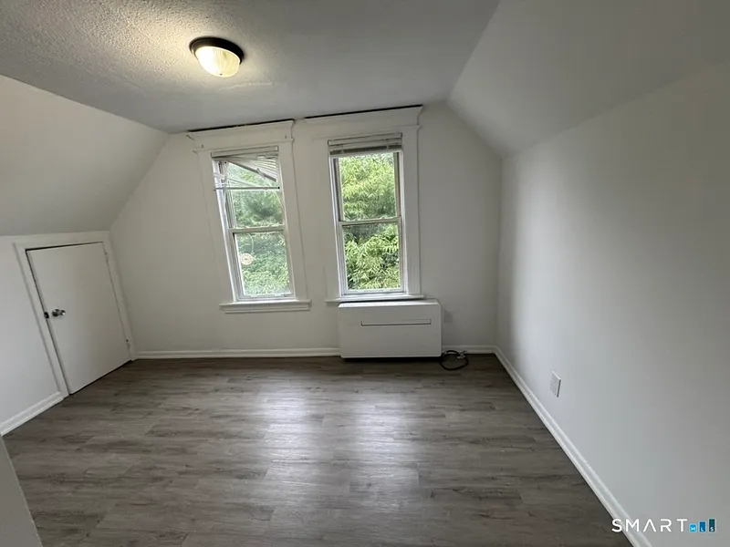 799 Capitol Avenue  #3rd Floor Photo 9