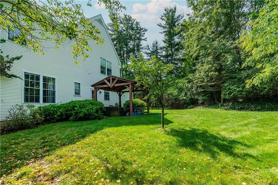 50 South Pond Drive Photo 46