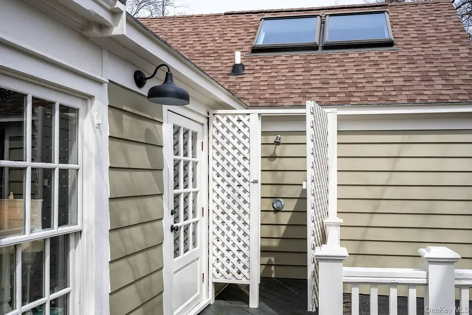 23 Clinton Avenue Photo 19