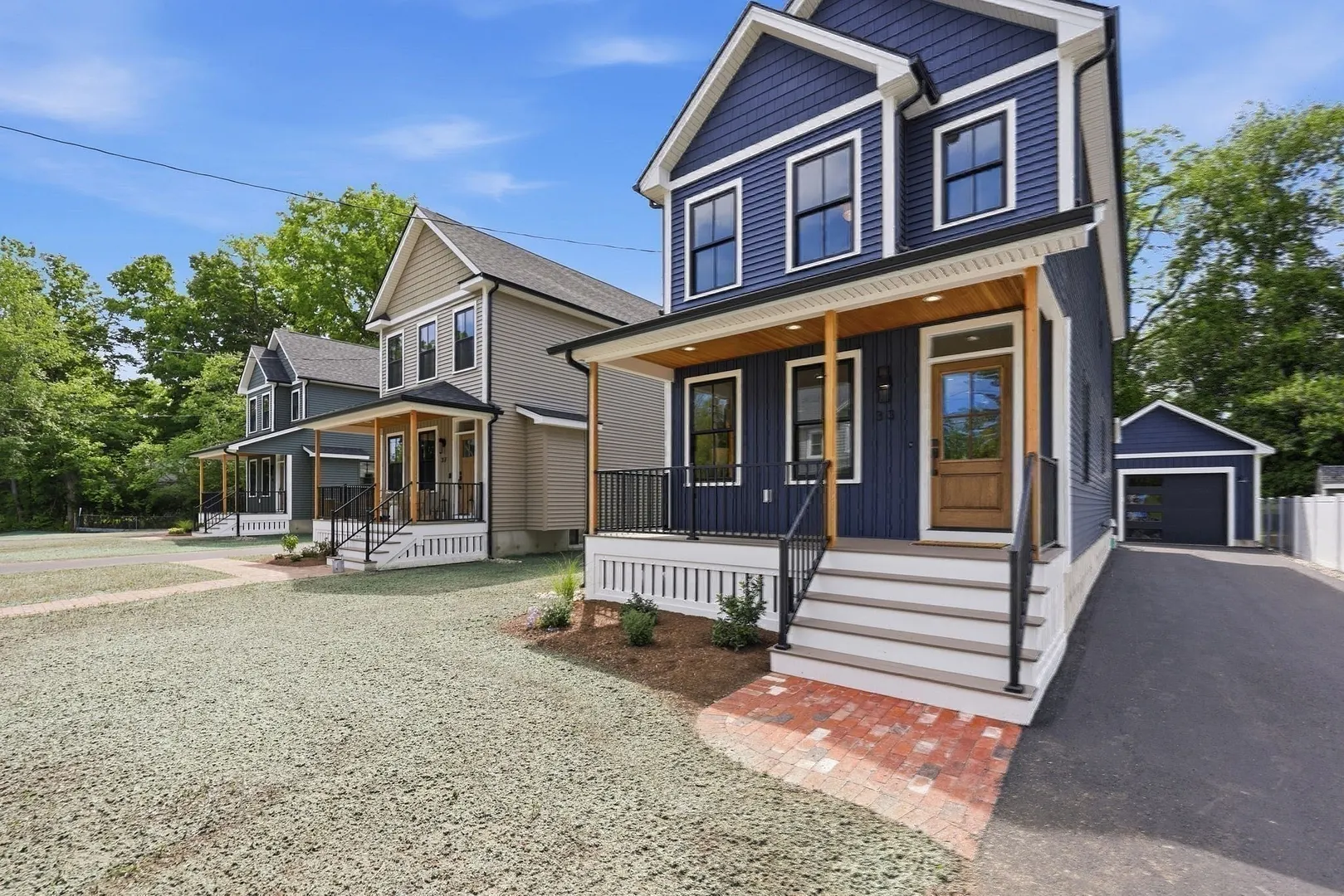 33 Landy Ave Photo 1