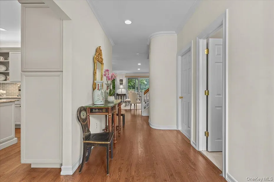 18 Brookview Drive Photo 2