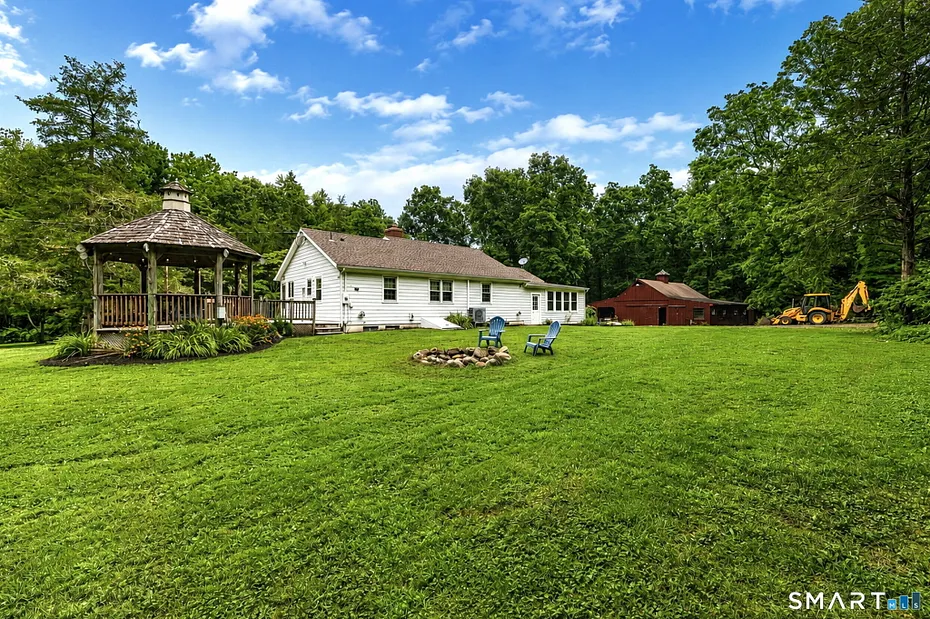 86 Spencer Hill Photo 16