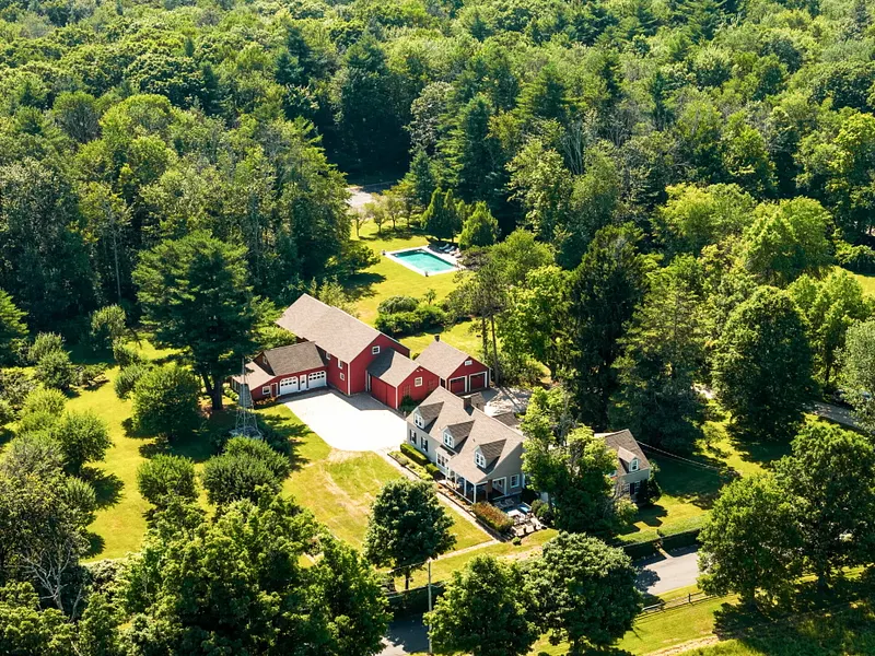 295 Smith Hill Road Photo 1