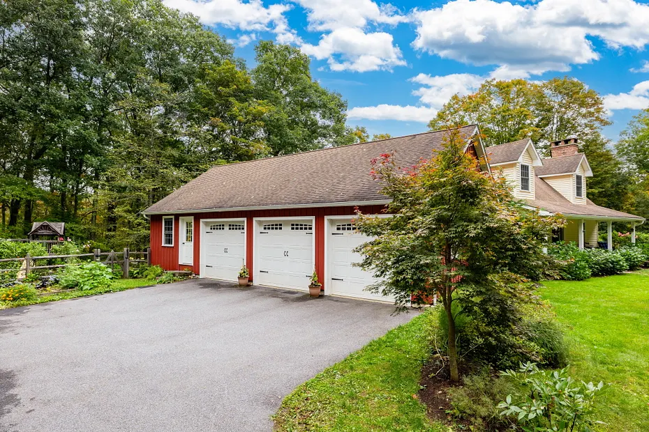 212 Looking Glass Hill Road Photo 31