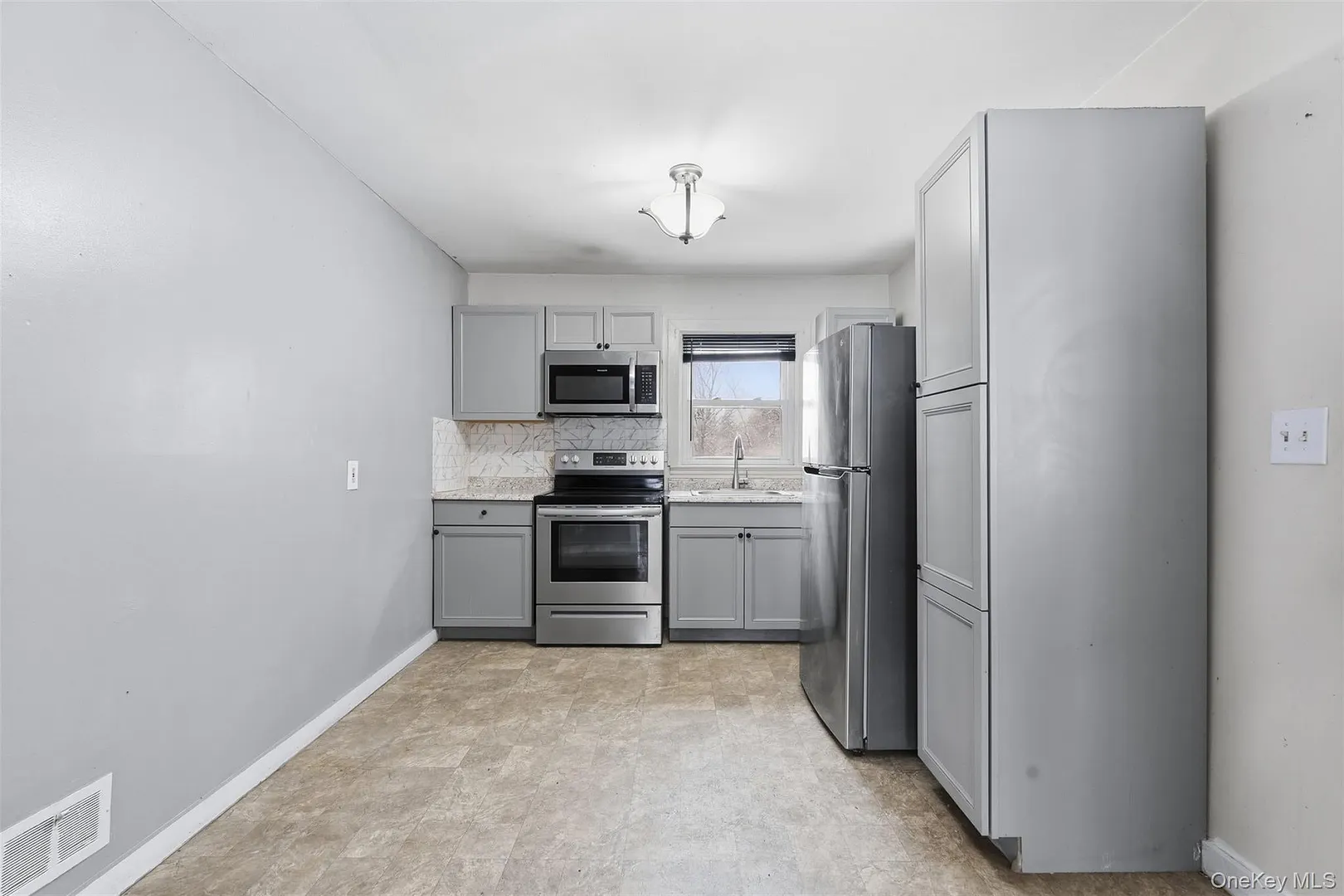 28 Wileman Avenue Photo 9