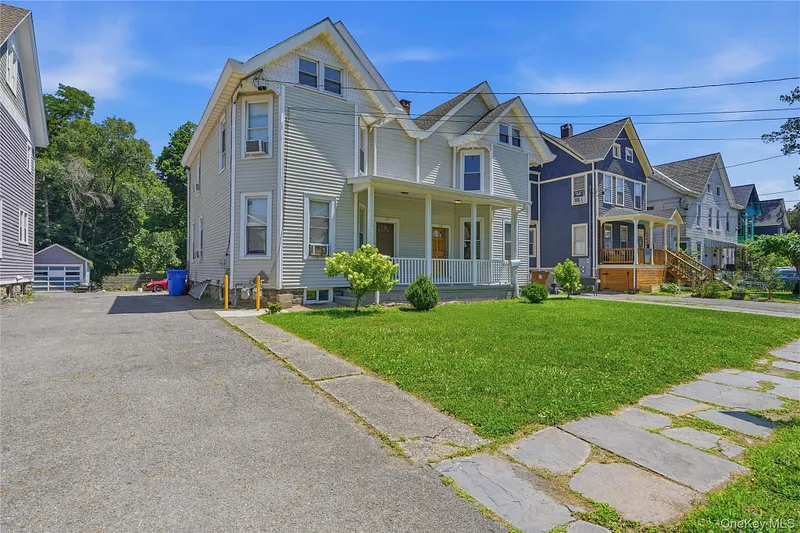 160 Washington Avenue Photo 3
