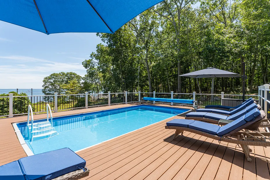 17 Oakridge Drive Photo 9