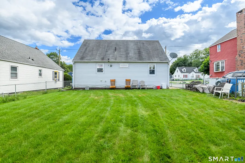 426 Ellis Street Photo 17
