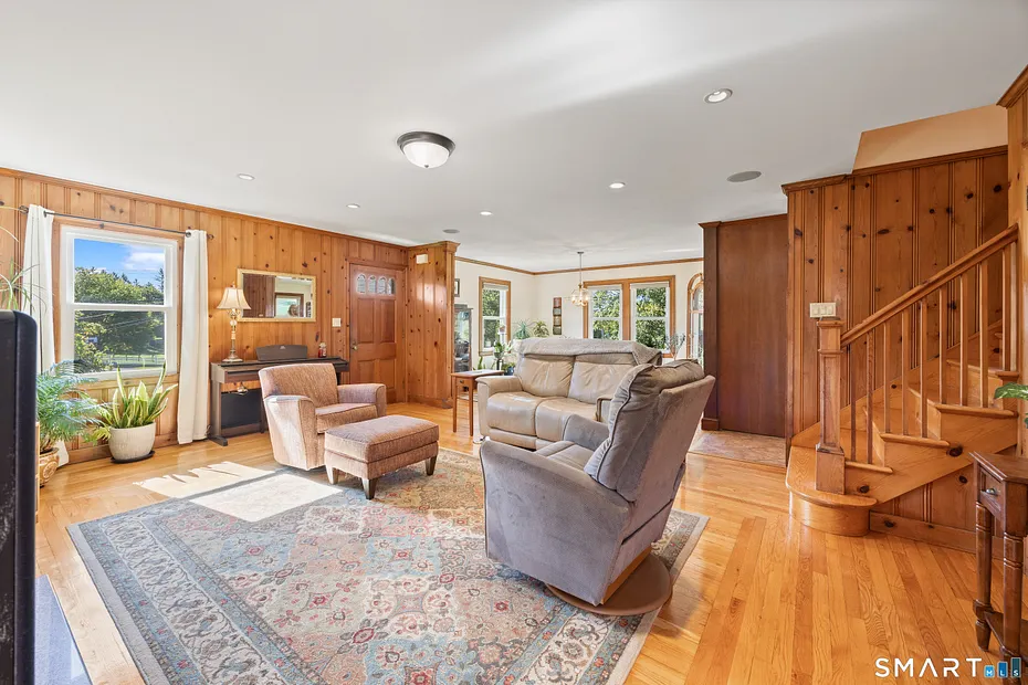 161 Upper State Street Photo 3