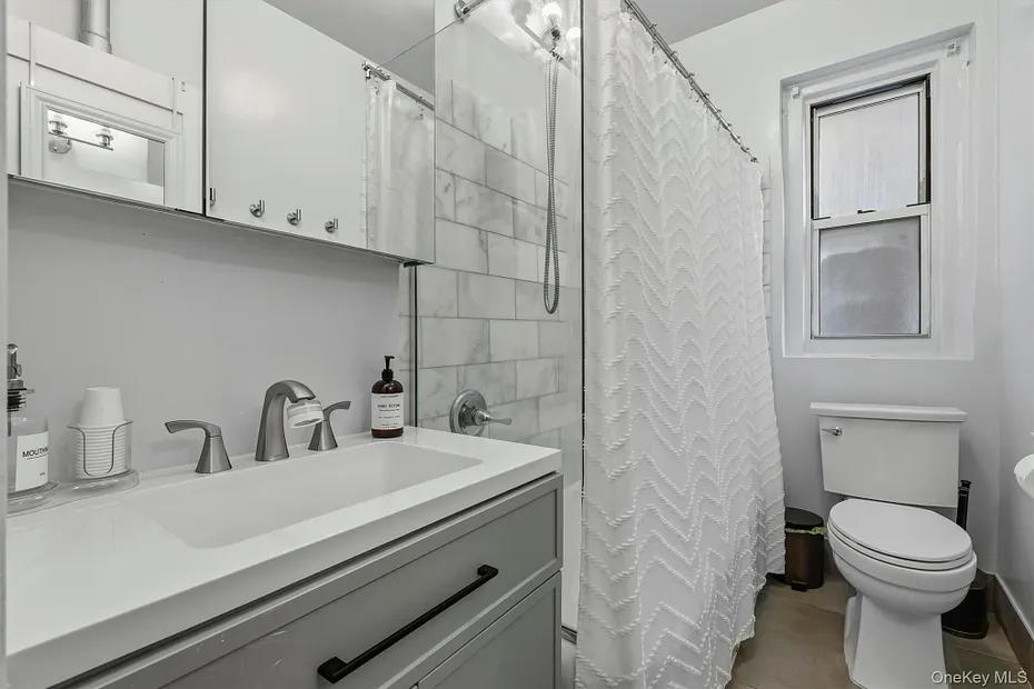 19 William Street  #2D Photo 12