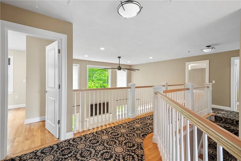 51 Womantam Lane Photo 34