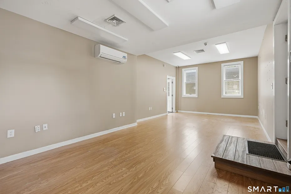 34 Clifton Avenue Photo 6