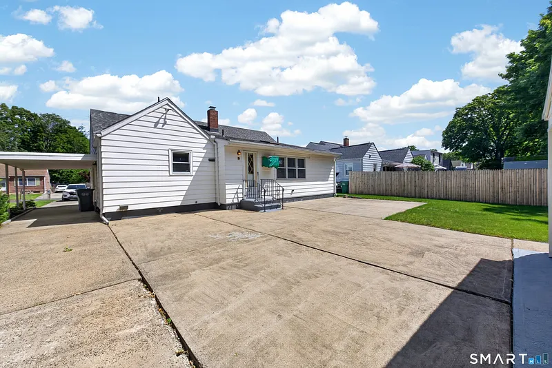 60 Gilbert Avenue Photo 30