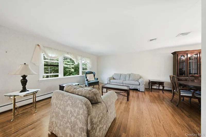 177 New Hempstead Road Photo 10