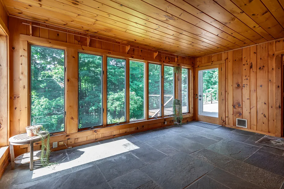 129 Sunset Ridge Road Photo 4