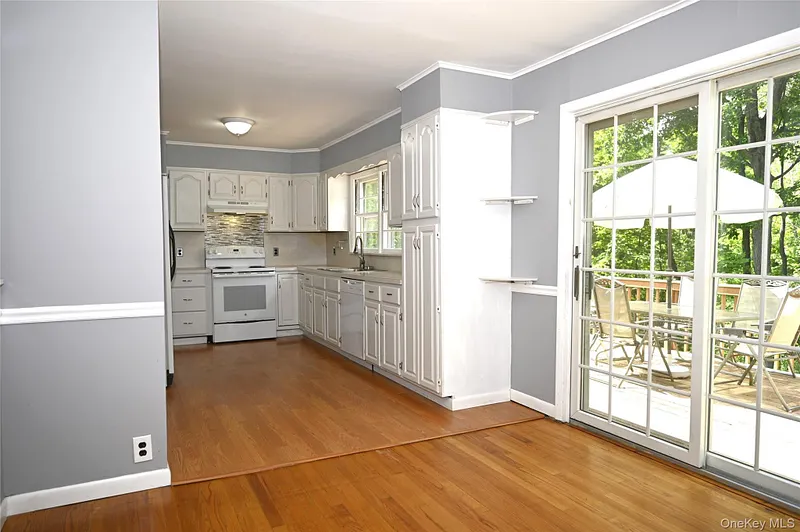 16 Greenridge Court Photo 9