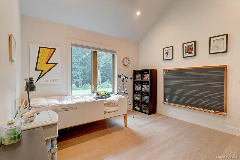 116 Francis Drive Photo 18