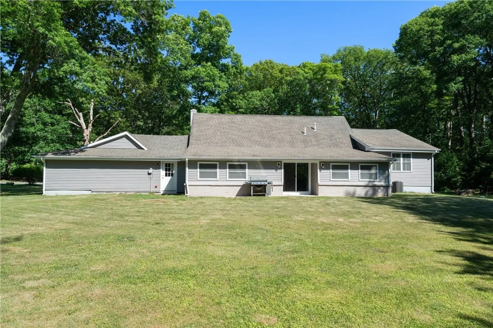 380 Woodward Avenue Photo 23