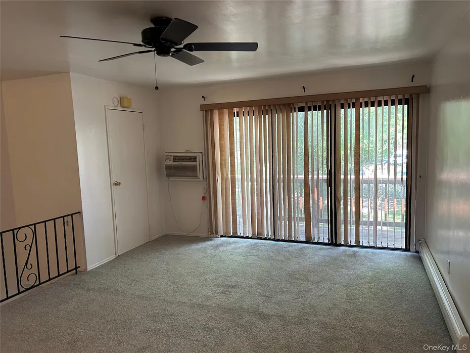 284 Sneden Place W #284 Photo 11