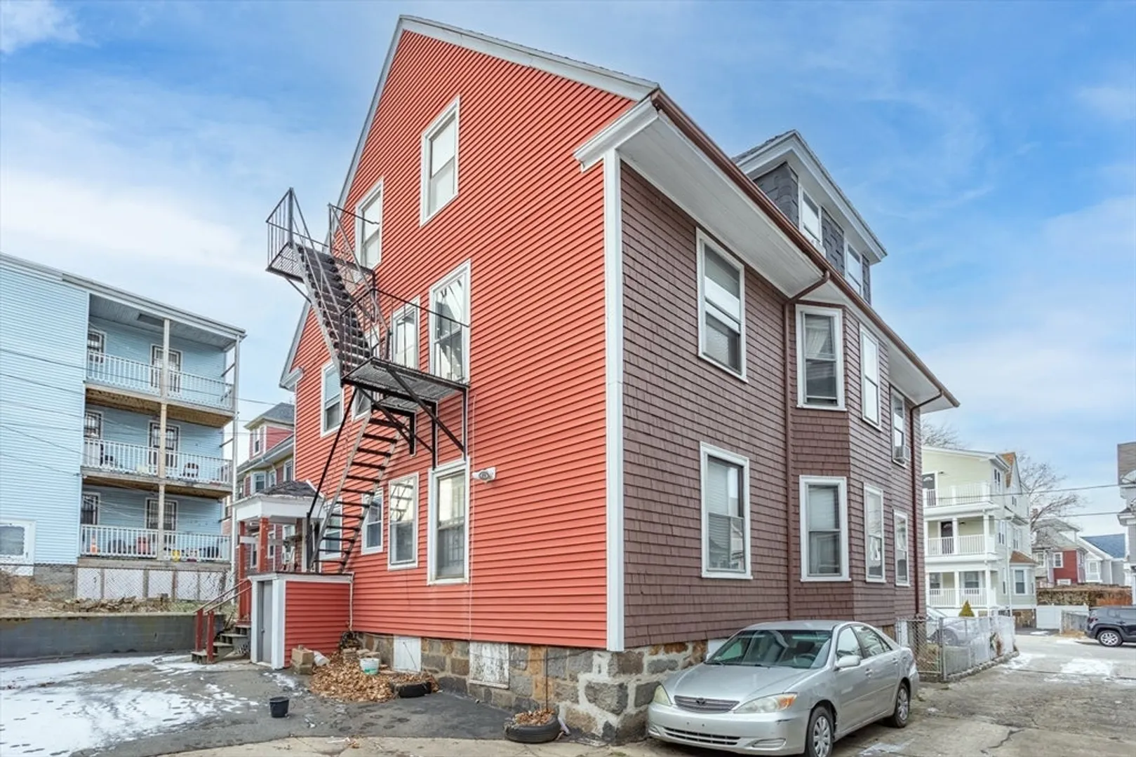 7 Brenton St Photo 4