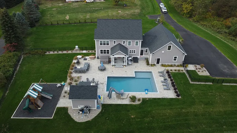 11 Buttonball Road  #"The Ashton" Photo 13