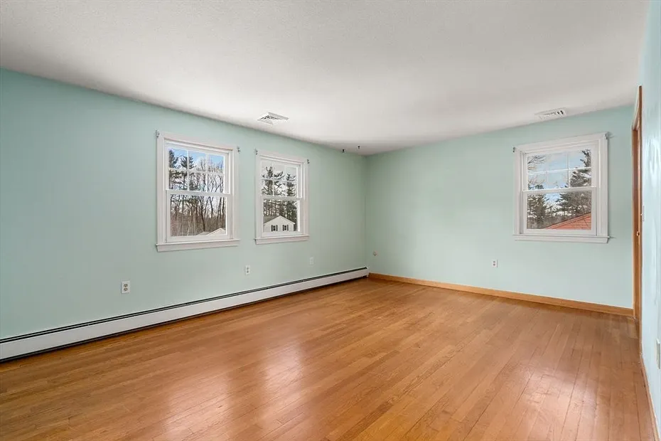33 Brunnell Dr Photo 22