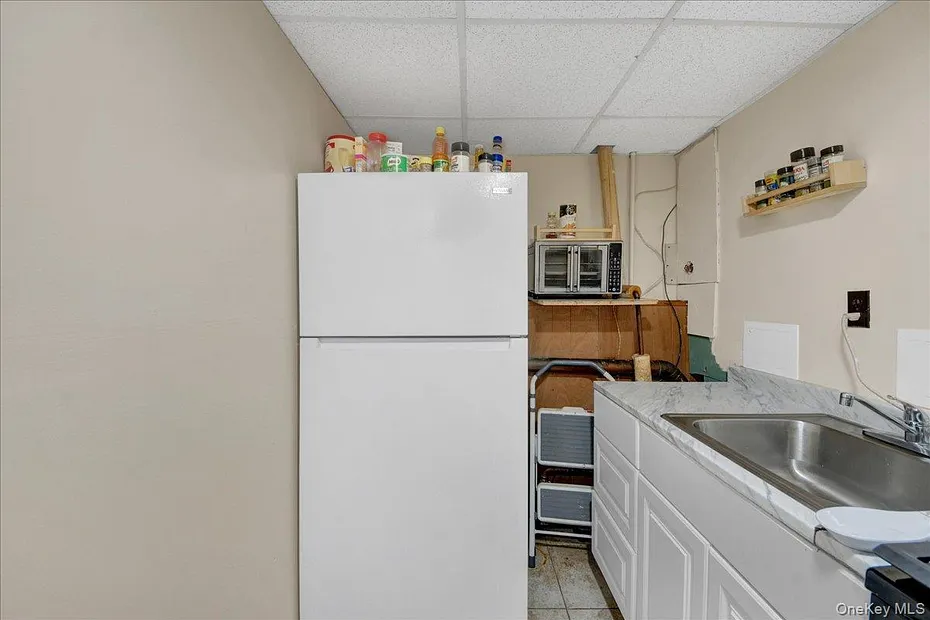 5 Rowell Lane Photo 18