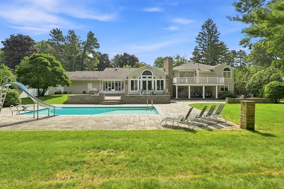 186 Tanglewood Drive Photo 6