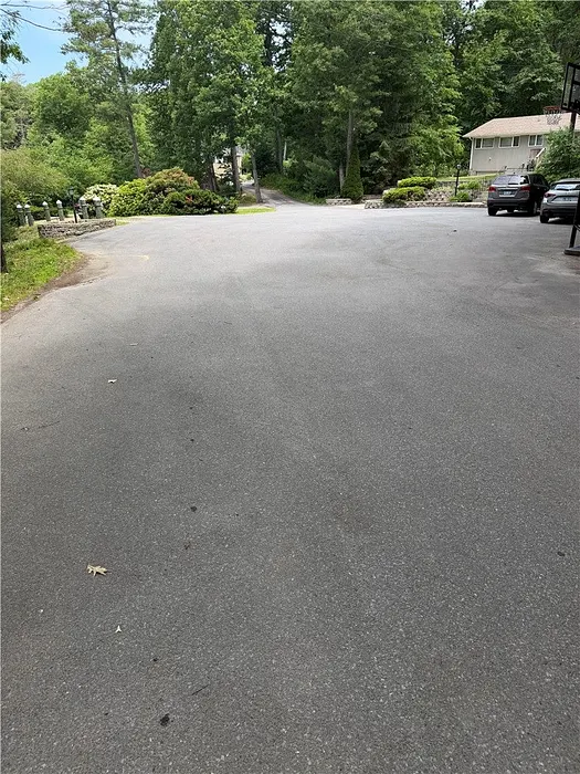 31 Countryside Drive Photo 3
