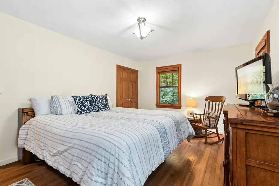 35 Aspen Ledges Road Photo 16